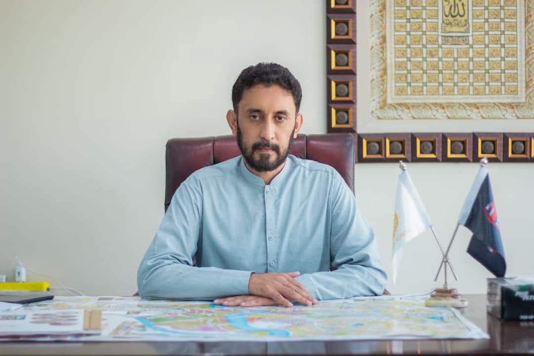 Asfandyar, Sales Executive