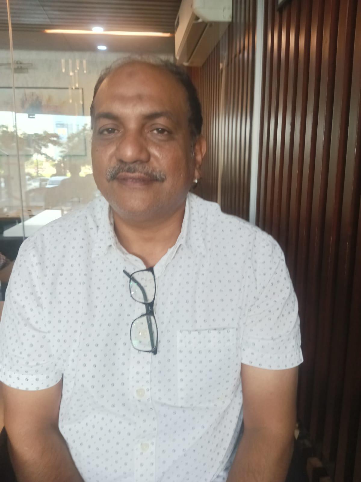 Hasnain Raza, Sales Executive